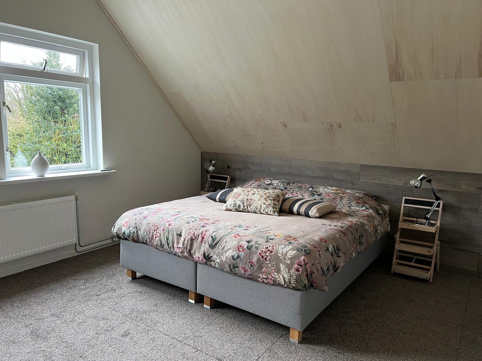 Tweepersoons kamer ruim bed